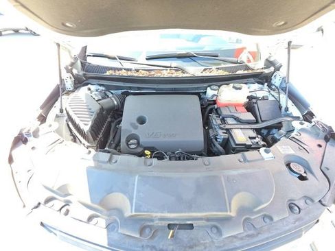 Used 2023 Chevrolet Traverse LS w/ Safety Package image 28