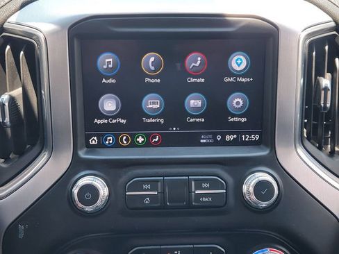 Used 2022 GMC Sierra 1500 SLT AWD/4WD image 17