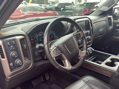 Used 2017 GMC Sierra 1500 Denali AWD/4WD image 9