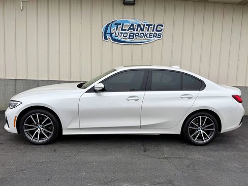 Used 2022 BMW 330i xDrive Sedan w/ Driving Assistance Package image 2