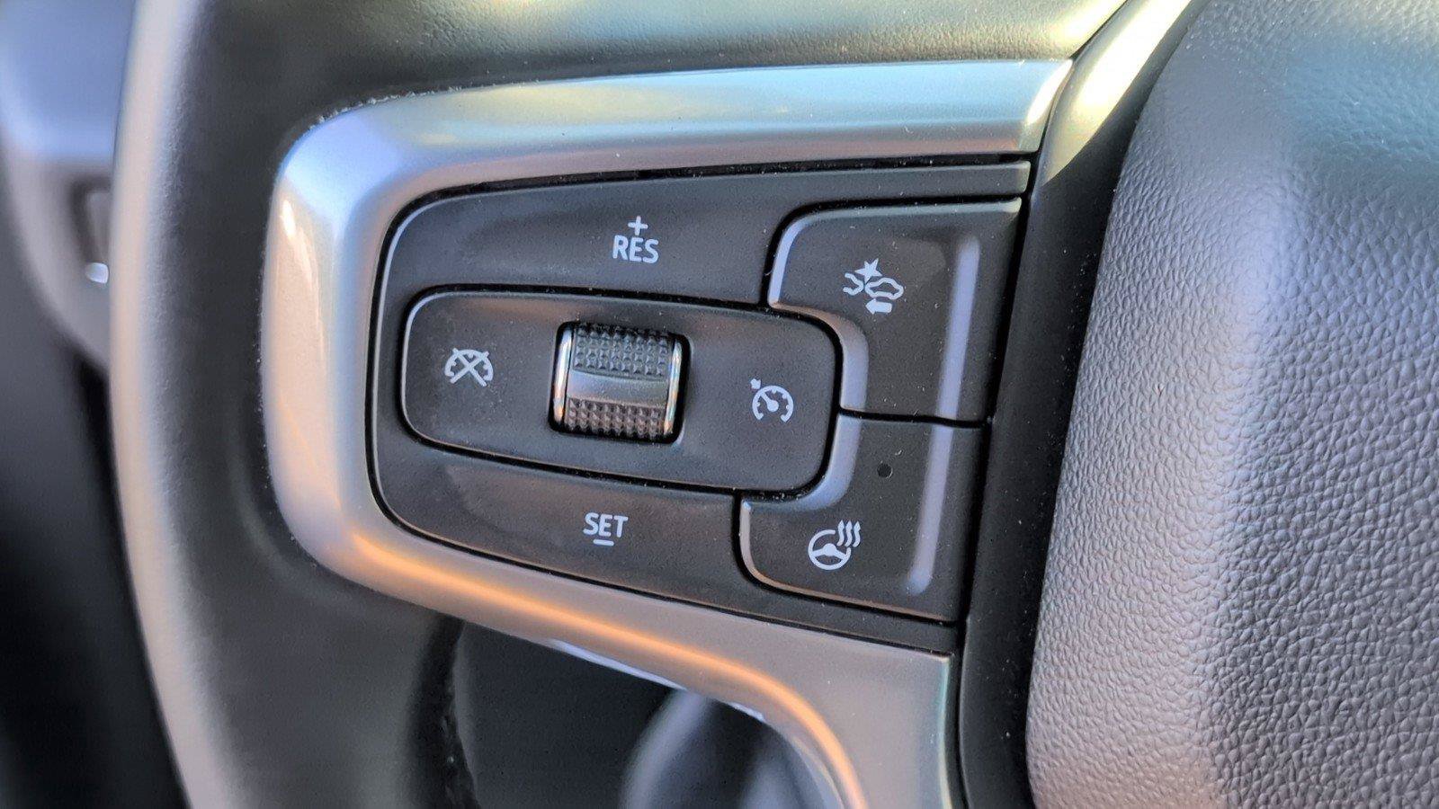 Used 2025 Chevrolet Silverado 2500 LTZ w/ LTZ Convenience Package AWD/4WD image 30