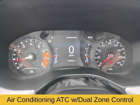 Used 2022 Jeep Compass Latitude w/ Convenience Group AWD/4WD image 14