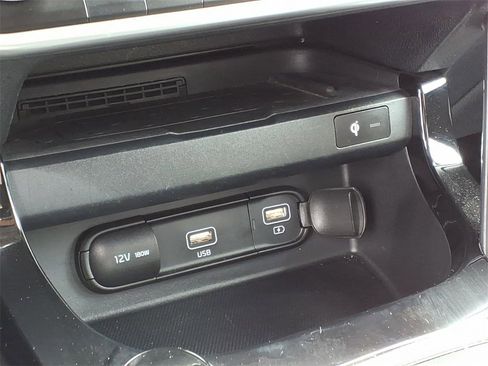 Used 2022 Kia Seltos SX w/ Sunroof Package image 21