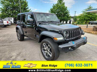 Used 2024 Jeep Wrangler Unlimited w/ Convenience Group
