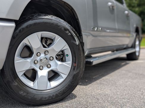 Used 2024 RAM 1500 Big Horn AWD/4WD image 34