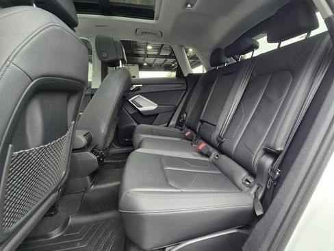 Used 2021 Audi Q3 2.0T Premium image 15