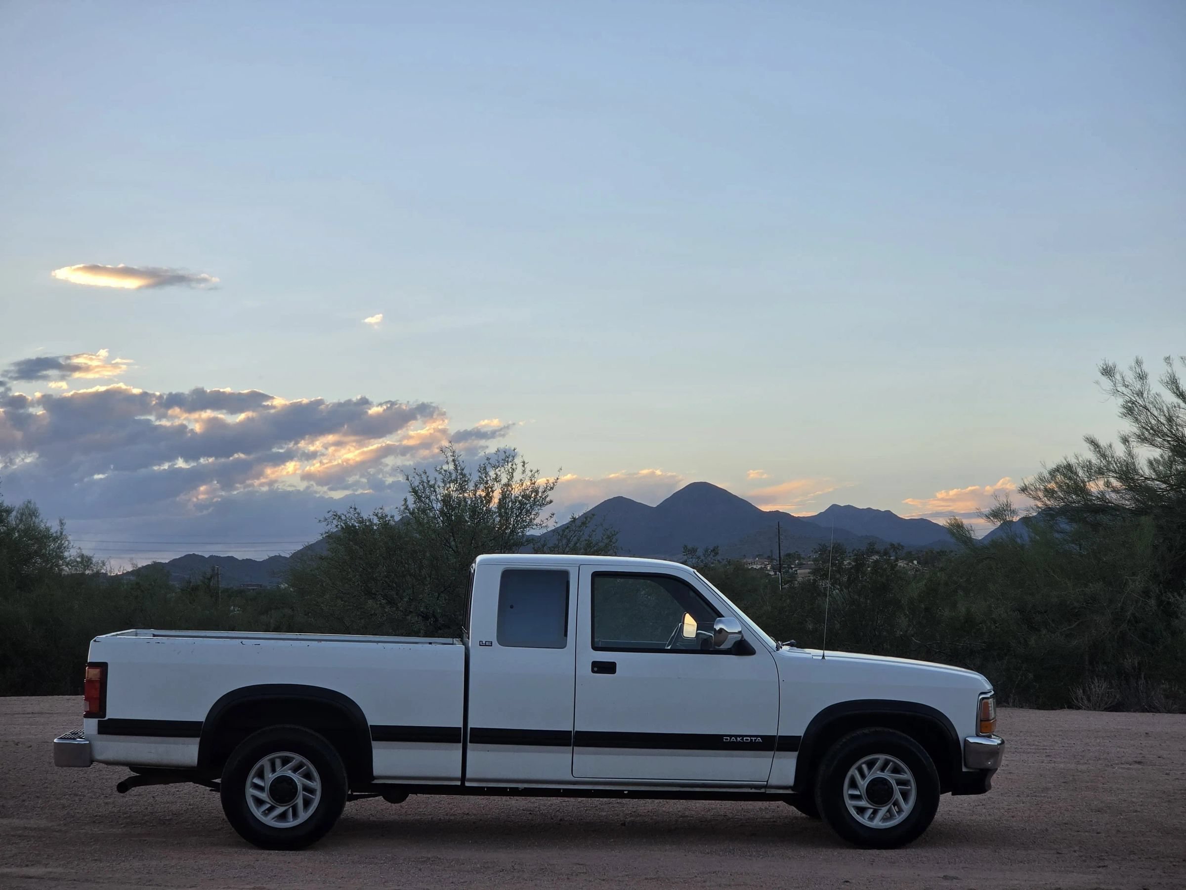 Used 1993 Dodge Dakota 2WD Club Cab image 22