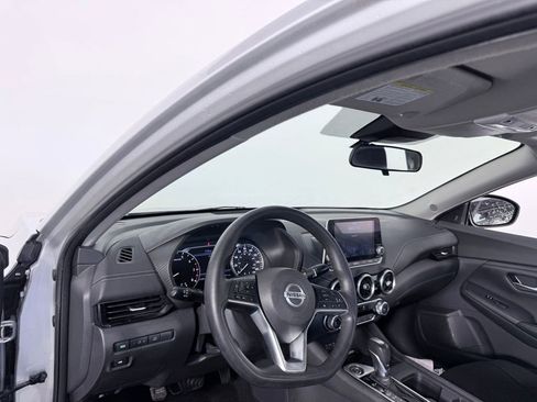 Used 2023 Nissan Sentra SV image 24