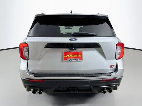 Used 2024 Ford Explorer ST w/ Technology Package AWD/4WD image 7
