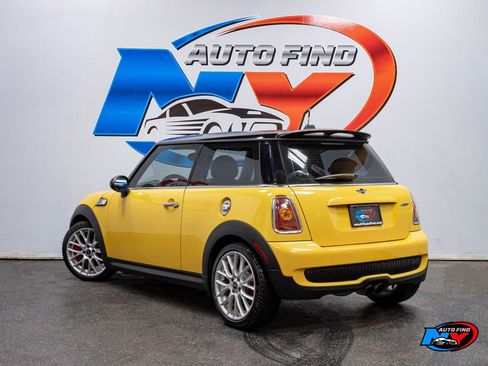 Used 2009 MINI Cooper John Cooper Works image 3