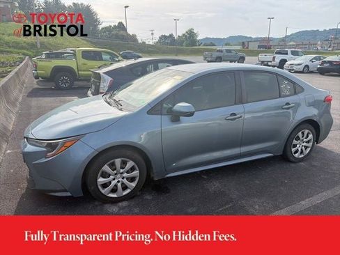 Used 2020 Toyota Corolla LE FWD image 3