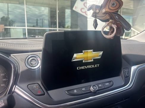 Used 2024 Chevrolet Blazer LT w/ Convenience Package FWD image 5