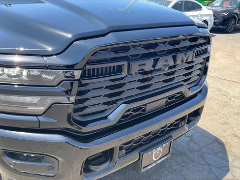 Used 2025 RAM 2500 Big Horn AWD/4WD image 28