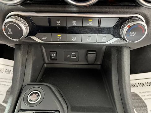 Used 2024 Nissan Sentra S FWD image 27