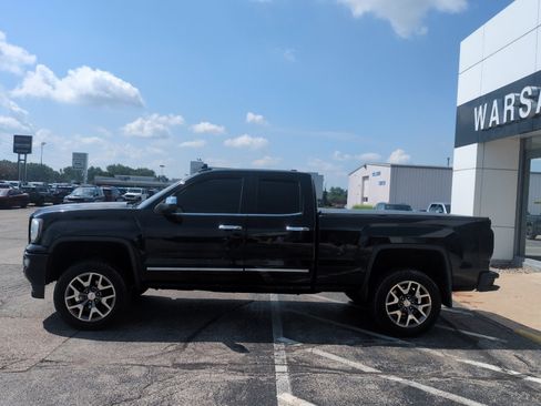 Used 2016 GMC Sierra 1500 SLT w/ All-Terrain Package AWD/4WD image 8
