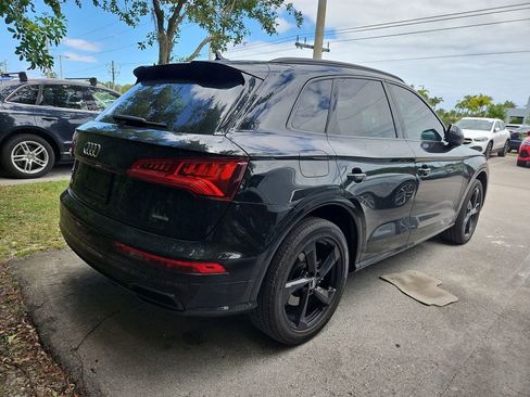 Used 2020 Audi Q5 2.0T Titanium Premium Plus w/ Premium Plus Package image 5