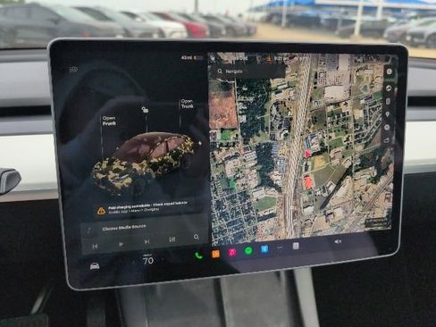 Used 2021 Tesla Model Y Long Range AWD/4WD image 19