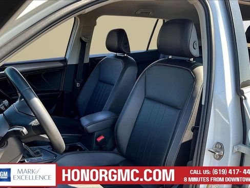 Used 2022 Volkswagen Tiguan SE image 20