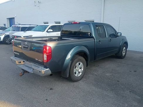 Used 2013 Nissan Frontier SV w/ SV Value Truck Pkg AWD/4WD image 15