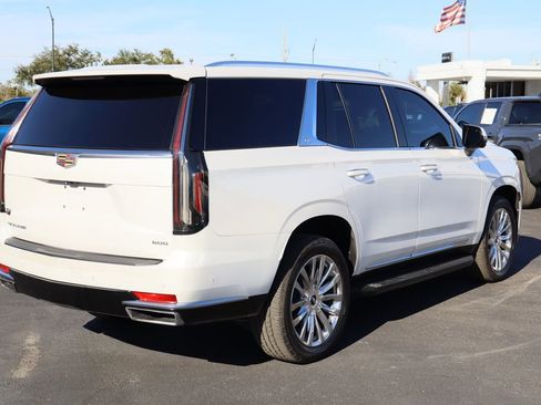 Used 2021 Cadillac Escalade Premium Luxury w/ Performance Package image 8