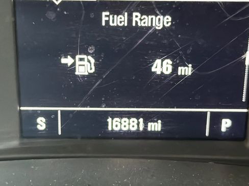 Used 2023 Chevrolet Equinox LS image 25