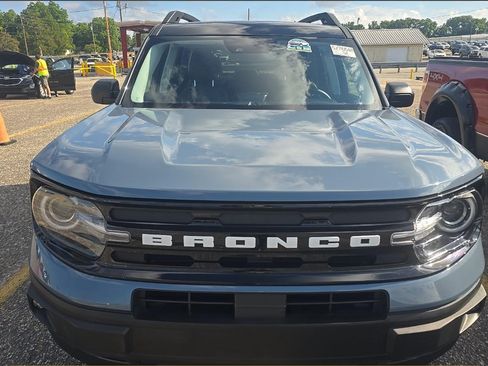 Used 2024 Ford Bronco Sport Outer Banks w/ Tech Package AWD/4WD image 3