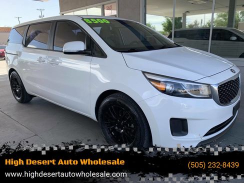Used 2016 Kia Sedona L FWD image 1