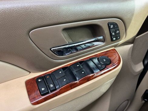 Used 2014 GMC Sierra 2500 SLT w/ SLT Convenience Package image 27