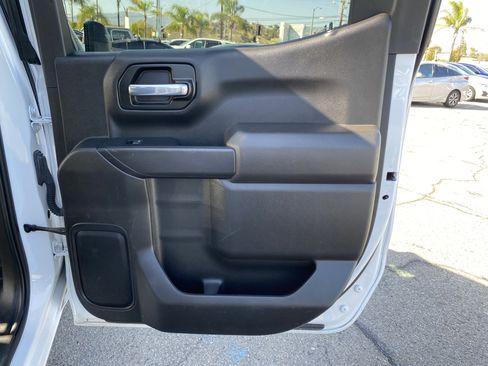 Used 2022 Chevrolet Silverado 1500 Custom RWD image 21
