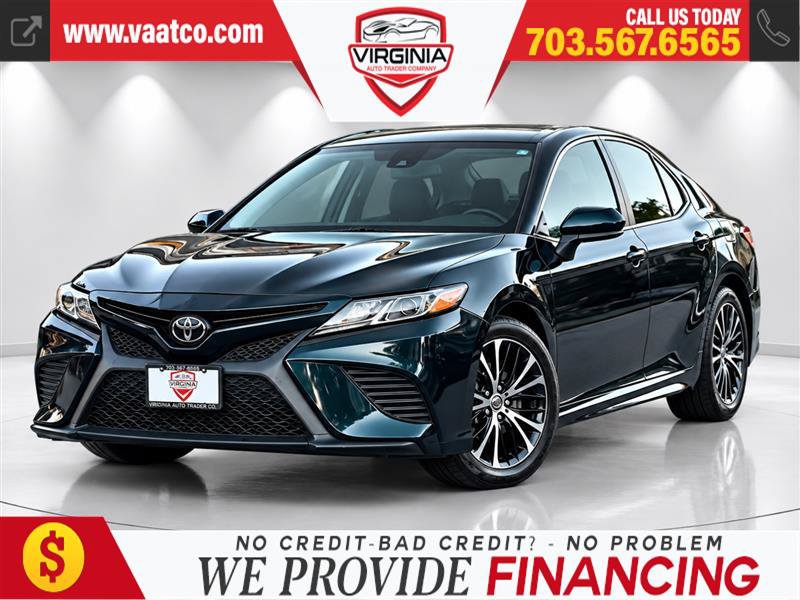 Used 2020 Toyota Camry SE FWD image 1