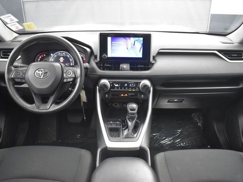 Used 2024 Toyota RAV4 LE image 9