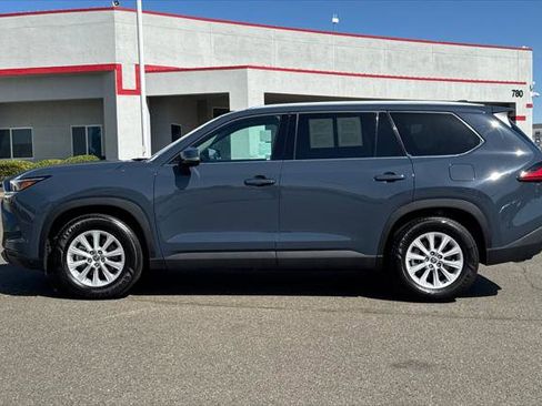 Certified 2024 Toyota Grand Highlander AWD image 9