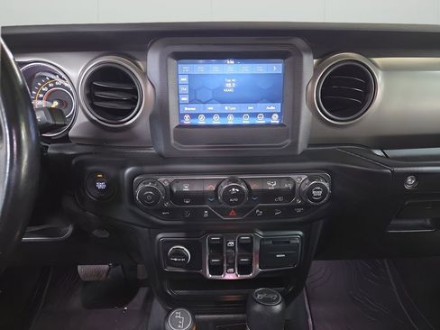 Used 2020 Jeep Wrangler Unlimited Sport S image 16