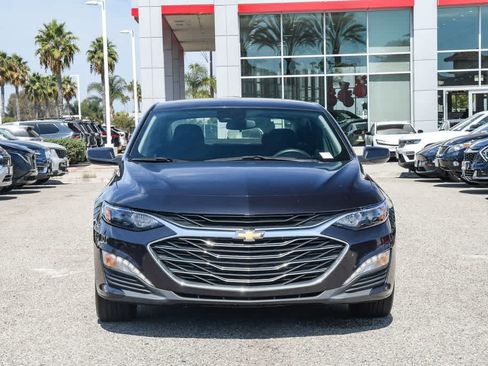 Used 2023 Chevrolet Malibu LT FWD image 2