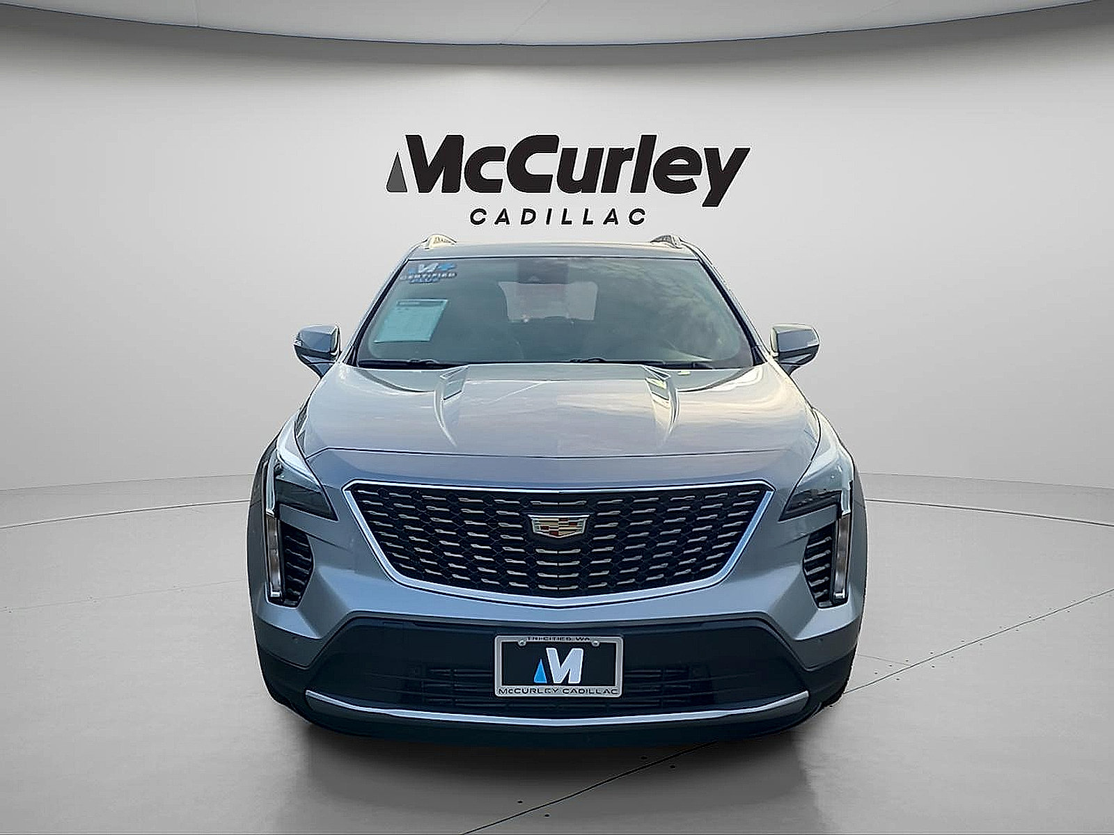 Used 2023 Cadillac XT4 Premium Luxury w/ Sun And Sound Package AWD/4WD image 2