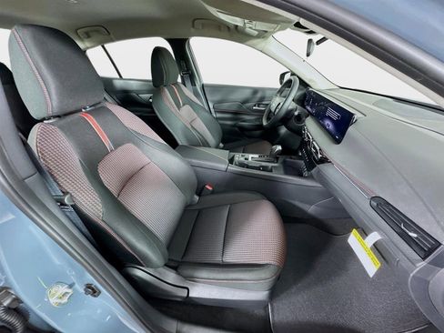New 2026 Nissan Sentra SR FWD image 25