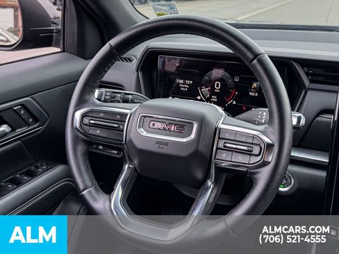 Used 2025 GMC Terrain Elevation AWD/4WD image 23