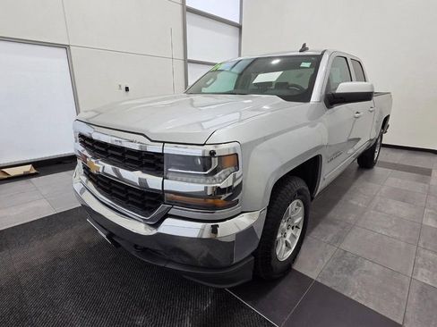 Used 2019 Chevrolet Silverado 1500 LT AWD/4WD image 6