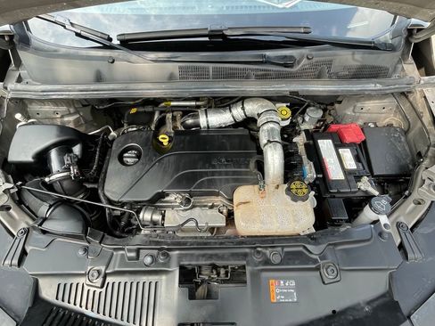 Used 2022 Chevrolet Trax LT w/ LT Convenience Package FWD image 26