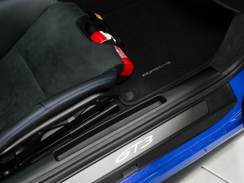 Used 2026 Porsche 911 GT3 image 38