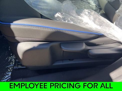 New 2025 Buick Encore GX Sport Touring image 17