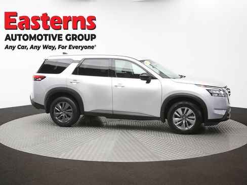 Used 2023 Nissan Pathfinder S AWD/4WD image 45