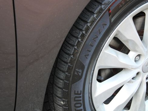 Used 2016 Kia Sedona EX FWD image 33