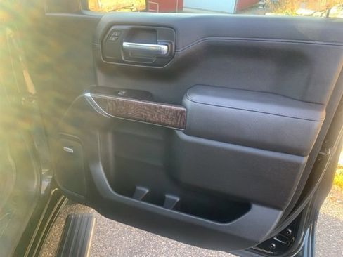 Used 2019 GMC Sierra 1500 Denali w/ Denali Ultimate Package image 16