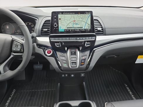 New 2026 Honda Odyssey Touring image 11