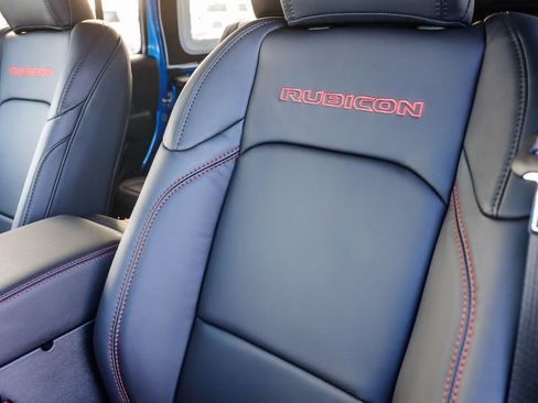 New 2025 Jeep Wrangler Unlimited Rubicon image 30