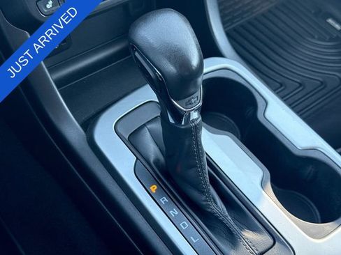 Used 2022 Chevrolet Colorado LT w/ Luxury Package AWD/4WD image 20