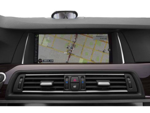 Used 2015 BMW M5 RWD image 21