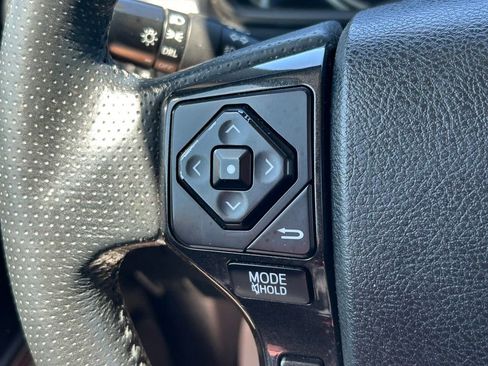 Used 2019 Toyota 4Runner TRD Off-Road Premium AWD/4WD image 39
