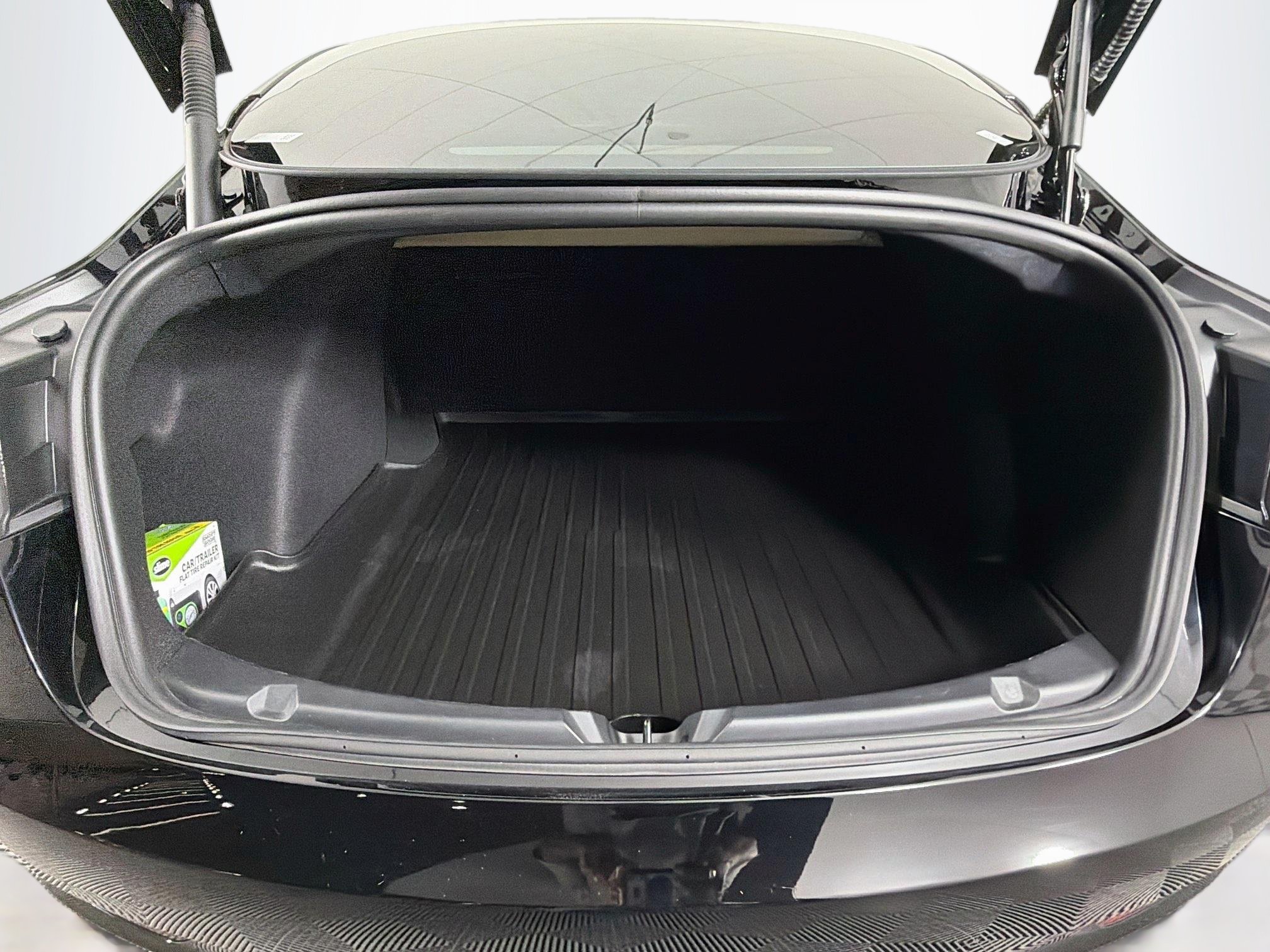 Used 2023 Tesla Model 3 Standard Range RWD image 29